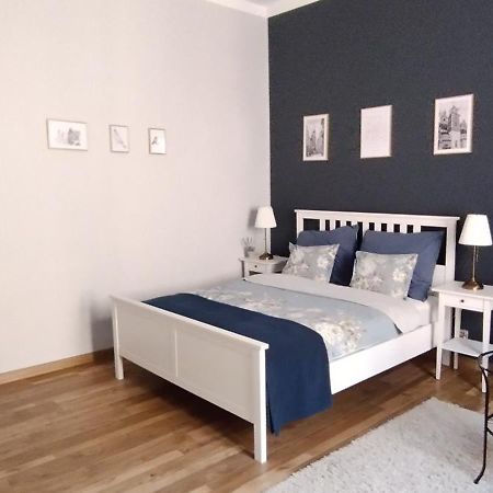 Dominique Apartment Krakow Bagian luar foto
